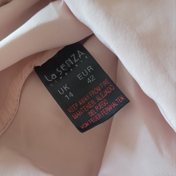 Lacy camis - Picture 3 of 3